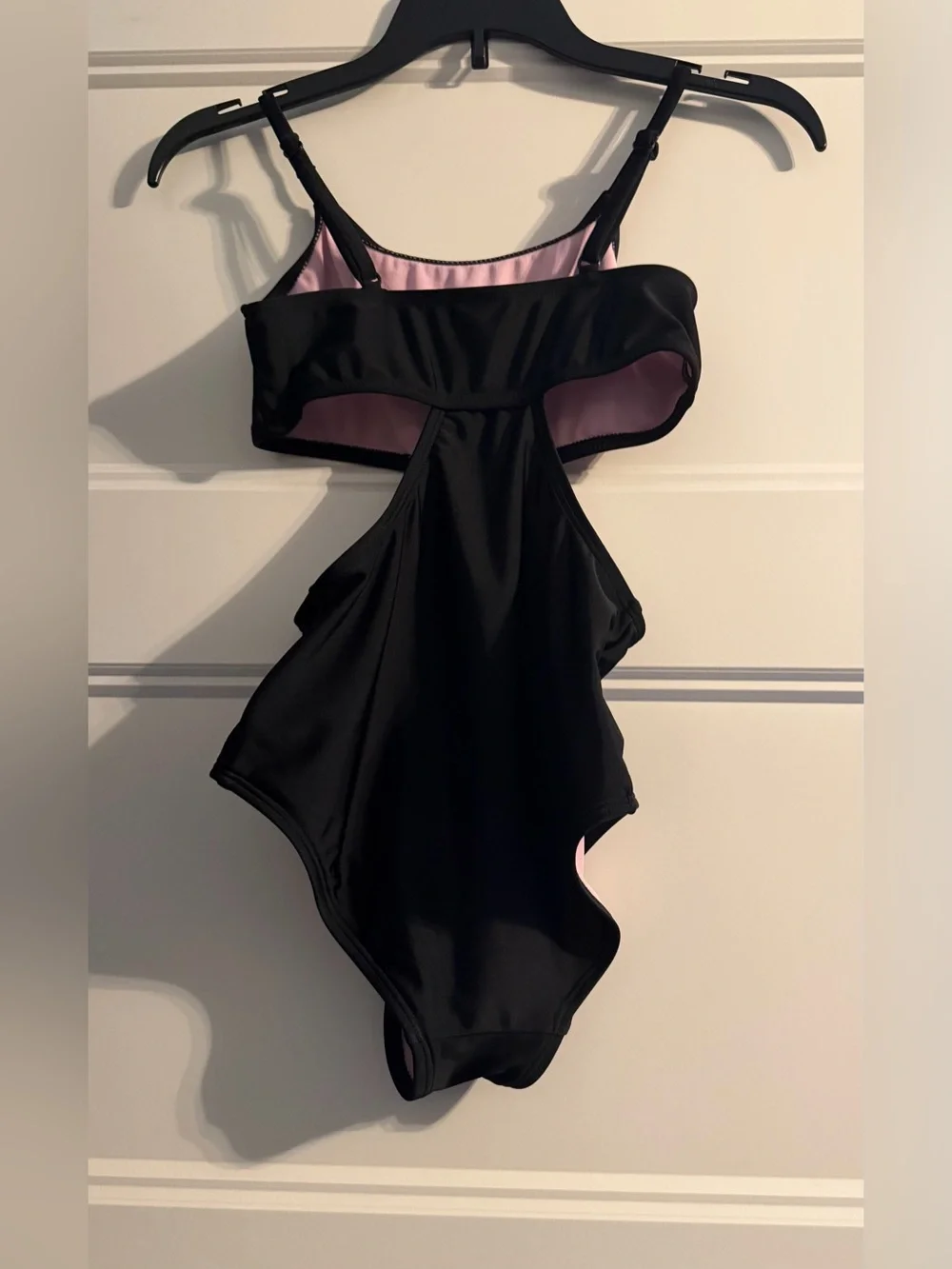 art class stylish black